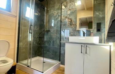 Fiołkowy Zakątek Domek z Basenem - Foto 21