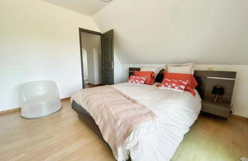 Maison familiale chaleureuse à Saint-Évarzec avec terrasse - Foto 8