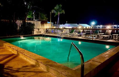 St Thomas - Waterfront Penthouse sleeps 16 w Pool & Boat Dock - Foto 43
