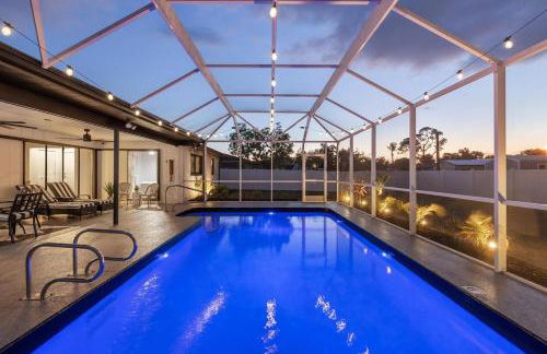 Stylish coastal retreat with Heated Saltwater pool - Foto 46