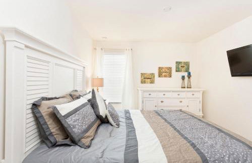 3Br 3Bath Townhome BBQ Pool 15min Disney 1291ft - Foto 1