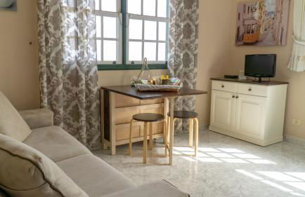 La Rivera Apartments - Foto 9