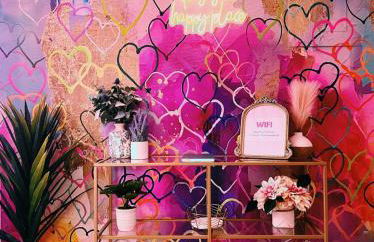 Uptown Colorful Cottage by the Riverwalk - Foto 30