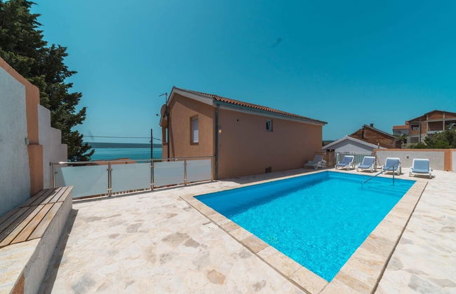 Capacious Holiday Home in Maslenica - Foto 25