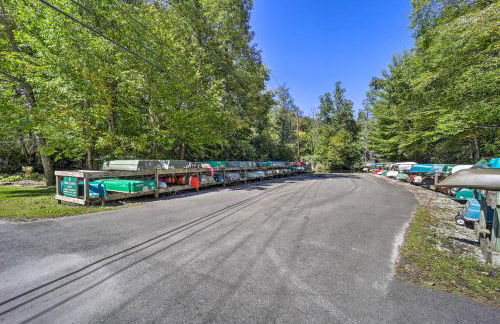 On-Site Lake and Pool Access Cabin in Newland! - Foto 25