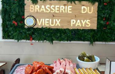 Airport Paris Eiffel Tower Center Roissy CDG - Foto 57