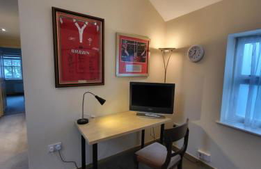 The Coach House - Photo 19