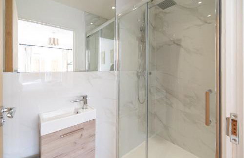 Modern 2-Bedroom Apartment in Prime Location # 1 - Foto 16