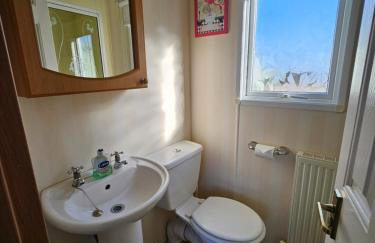 Ruth's Repose Shropshire Country Retreat with private hot tub & Stunning Views - Photo 23