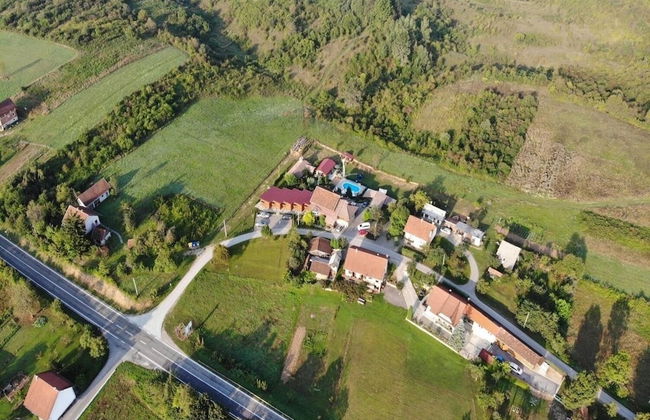 Mar - With Pool - R6 - Foto 15