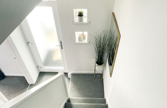 Phoenix House - Photo 25