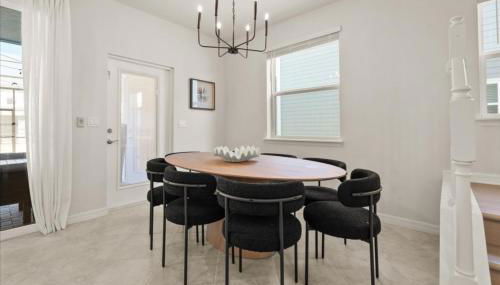 5 Bedrooms 4 Bathrooms Windsor Cay 16202 Cc - Foto 4