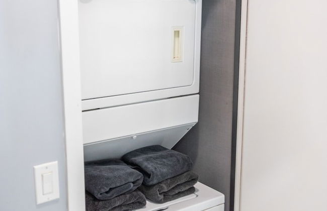 QuickStay CN Tower View Condo in Fort York - Foto 59