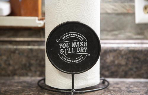 Sideline Sanctuary: Cozy Nights, Game Day Lights - Foto 15