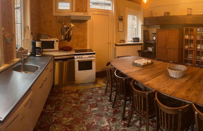 Pet-friendly Farmhouse - Photo 14