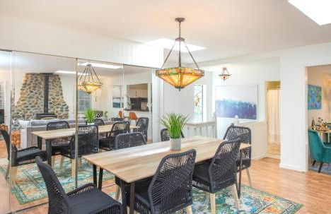 Summit Sanctuary! Redwoods! Fire Table!! BBQ Grill! Fast WiFi!! Dog Friendly! - Foto 10