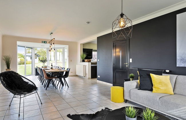 Pleasant Holiday Home With Recreation Room - Photo 32