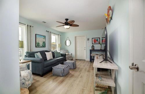 Seas the Day - Spacious Waterfront Pool Home, 50` Dock! - Foto 11