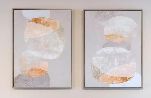 Earthy Elegance Stylish 4BR for Urban Escapes - Foto 13