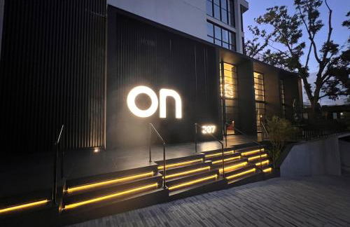 Loft 1812 - 200m Vila Germânica Piscina-Garagem - Photo 3