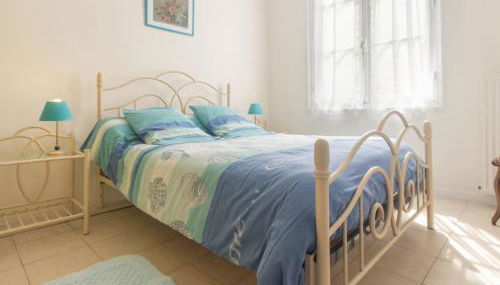 Charmant Gîte Familial à 30m de la Plage avec Cour Fleurie, Proche Commerces et Pêche à Pied - FR-1-306-833 - Foto 4