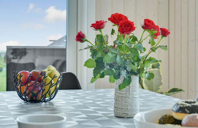 "Sighfrith" - 150m from the sea - Photo 3