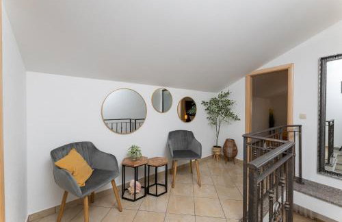 Beautiful Holiday Home "Villa Luka" - Foto 24