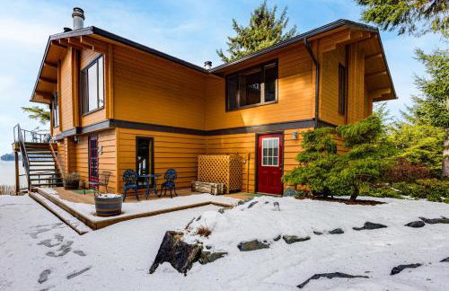 Hot Tub and Whale Watching! Scenic Sitka Escape - Foto 4