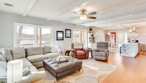 Family Home with Private Dock on Lake of the Ozarks! - Foto 4