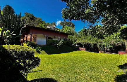 Cantinho da Vó Lena Casa Familiar com 4 Suítes, Piscina e Lazer em Lindóia - Foto 2