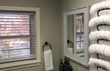 Gathering Place Big, with Dock, Fiber, and Tankless WH - Foto 38