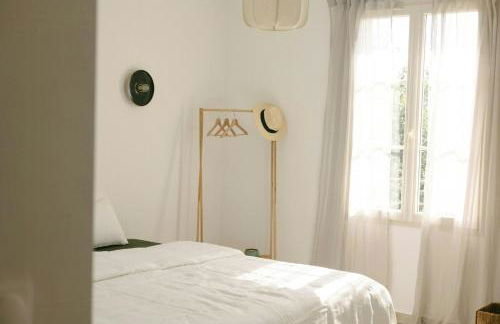 Designer House With Pool View In Saint Montan - Foto 29