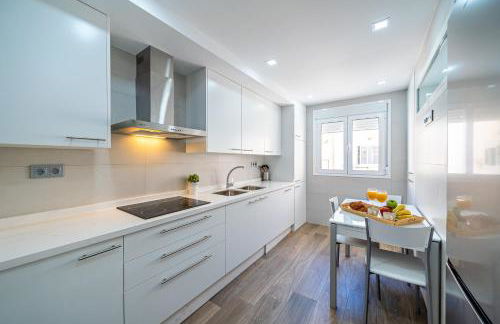 SUNSET MALAGA - Luxurious & Parking Apartment - Foto 7