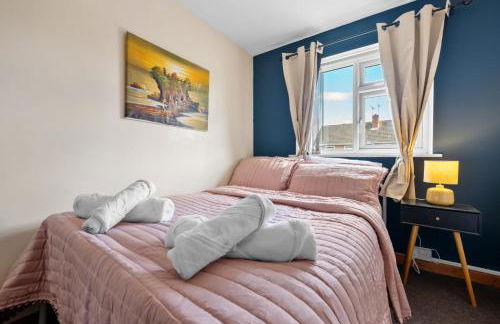 Practical Stays for Serious Workdays - Foto 5