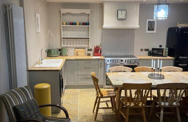 The Merchants Barn - A New Unique Town Centre Home - Photo 7