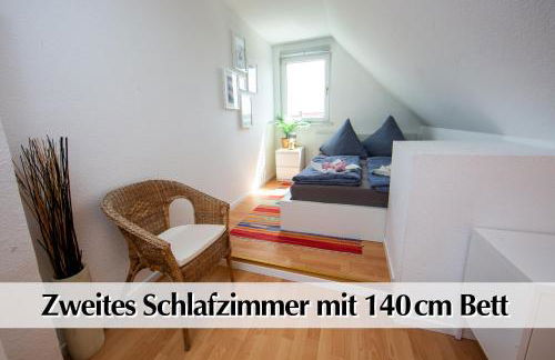Helle 80m2 Maisonette FEWO mit tollem Balkon ins Grüne, Kingsize Bett, Smart-TV - Nur ein kurzer Spaziergang in die Altstadt und zum Domplatz - Kostenlose Parkplätze in den umliegenden Straßen - Ausgewählte Empfehlungen für Erfurt inklusive - Foto 7