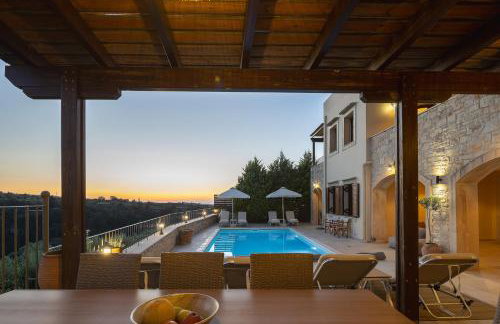 Ilys Home, a Country-chic Retreat with Pool & BBQ, By ThinkVilla - Photo 45