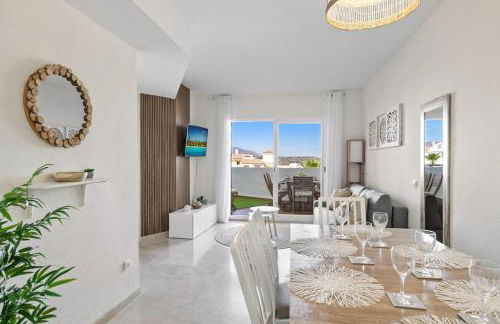 Beautiful 3 Bed Stylish & Cozy Apartment - Susanna Suite - Photo 12