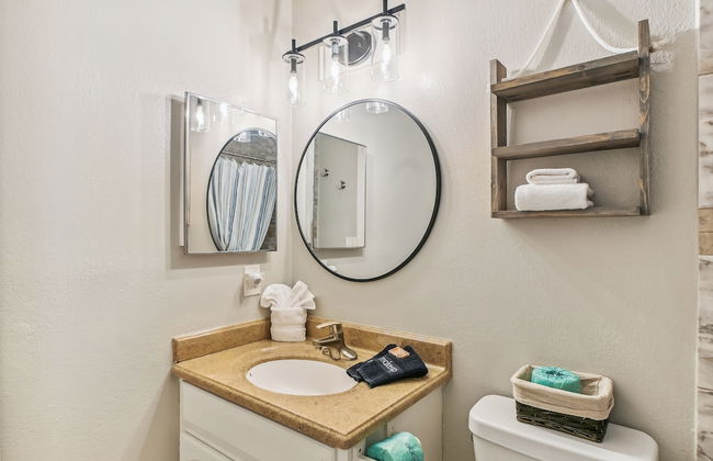 Southbay 55 is 2 Bedroom on the lake with short walk to beach by RedAwning - Foto 21