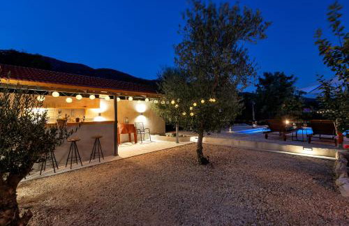 Villa Melita - Heated pool, Speed Internet within Nature Park - Foto 42