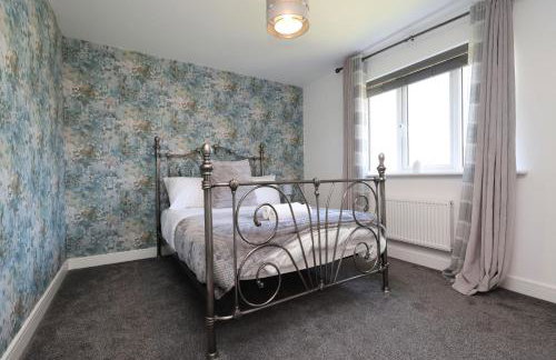 Contractor 4 Bed 2 BA 5 mins to Airport & Barry With Parking - Foto 50