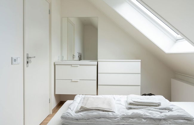 Beautiful Apartment on Ameland Near Nes - Photo 8