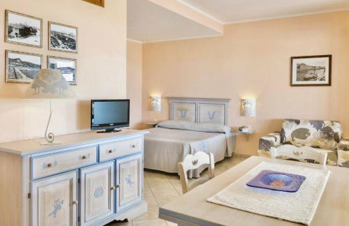 ISA-Residence with private beach in Bosa Marina just 100 meters from the sea - Foto 5