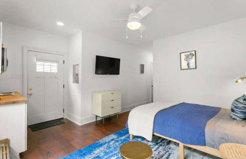 Garden District Studio Apartment - Gated Parking - Foto 10