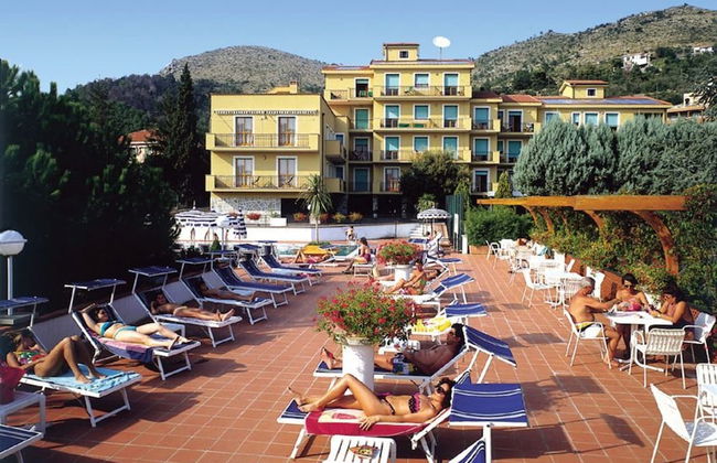 Apartment in Pietra Ligure With Communal Terrace-formerly TUI Ferienhaus - Foto 1