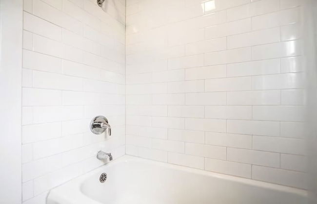 Walk to the waterfront The Cozy Cottage - Photo 11