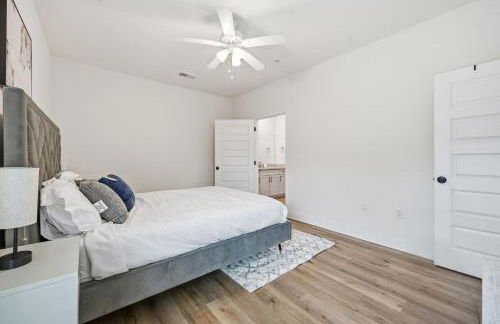 Stylish 2BR2BA Stay Open Layout - Foto 7