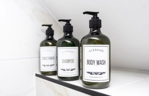 Central Telford Home - Sleeps 8 - Private Parking - Photo 27