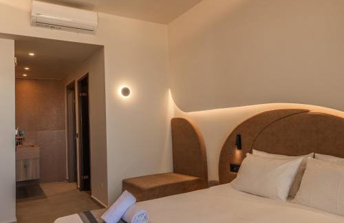 Stella Maria Hotel & Suites - Photo 42