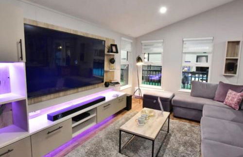 Bay Tree Lodge: Lakeside lodge w/hot tub & cinema surround sound - Foto 5